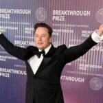 Elon Musk mocked for red carpet posing: ‘Looks like The Sims’